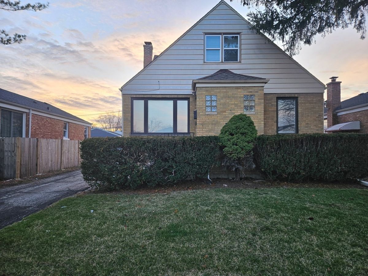 2436 Spruce Street, River Grove, IL 60171