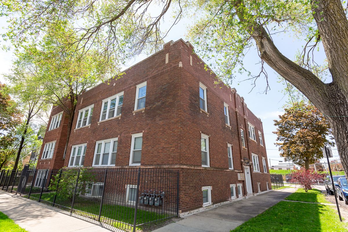 2122 Springfield Avenue, Chicago, IL 60647