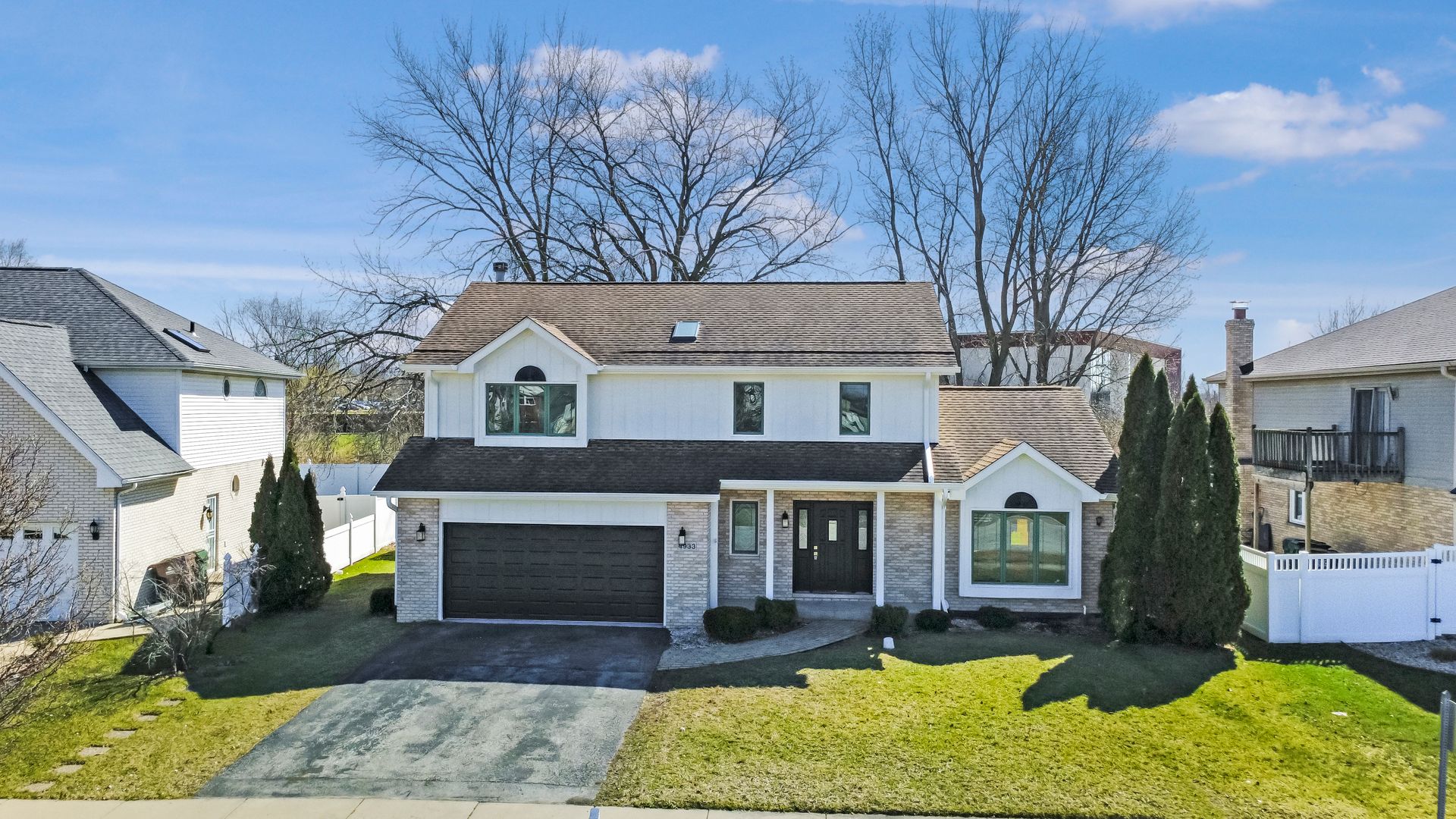 4933 Meadow Lake Drive — Richton Park, IL 60471