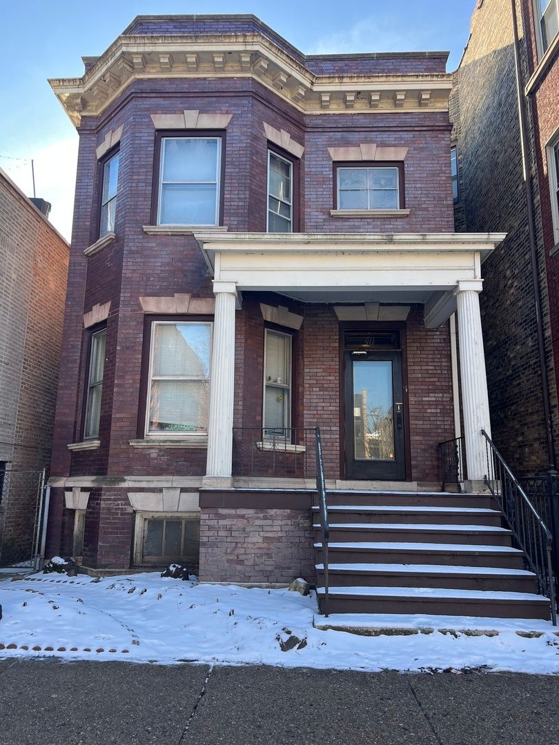 911 Diversey Parkway, Chicago, IL 60614