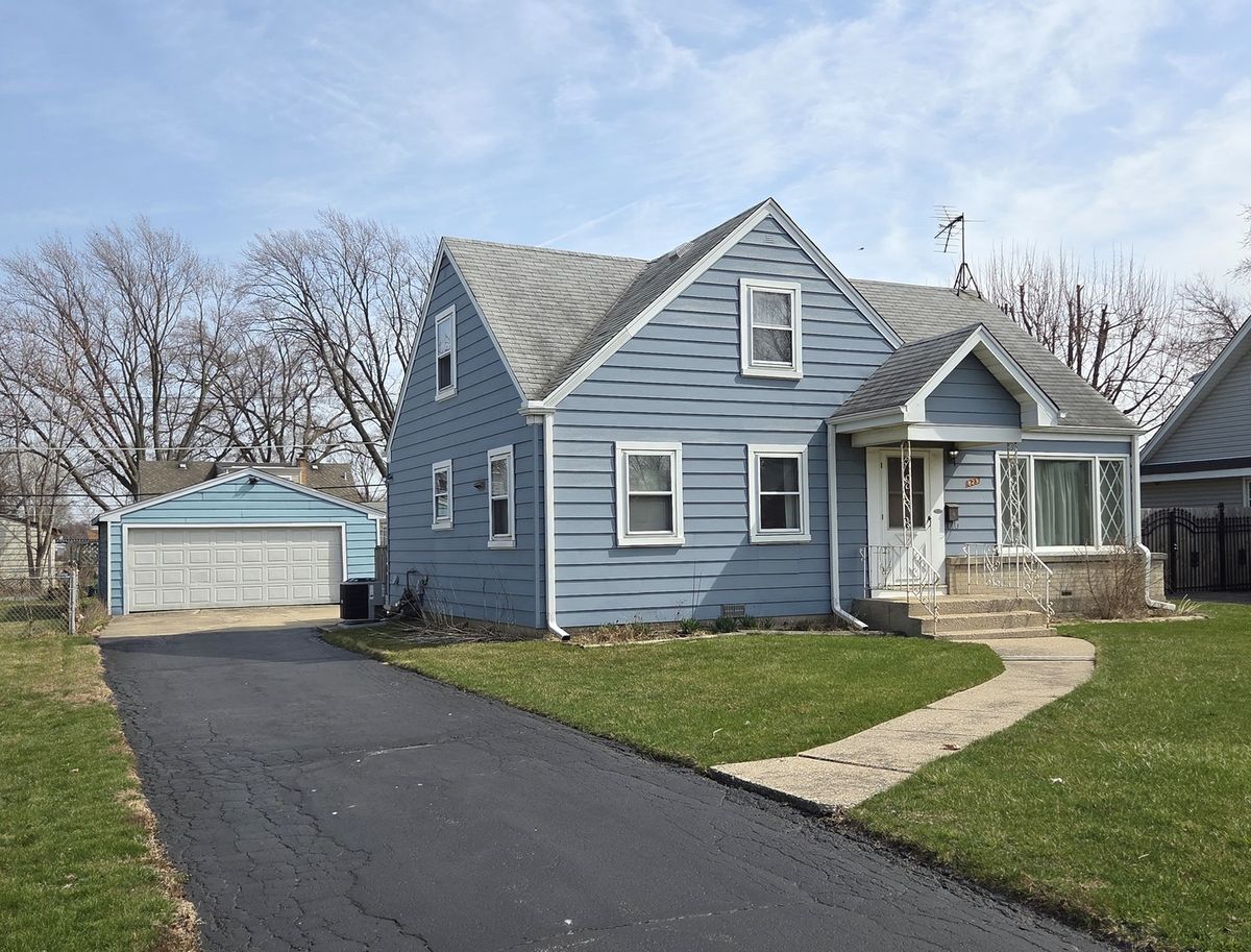 829 Roy Avenue, Melrose Park, IL 60164