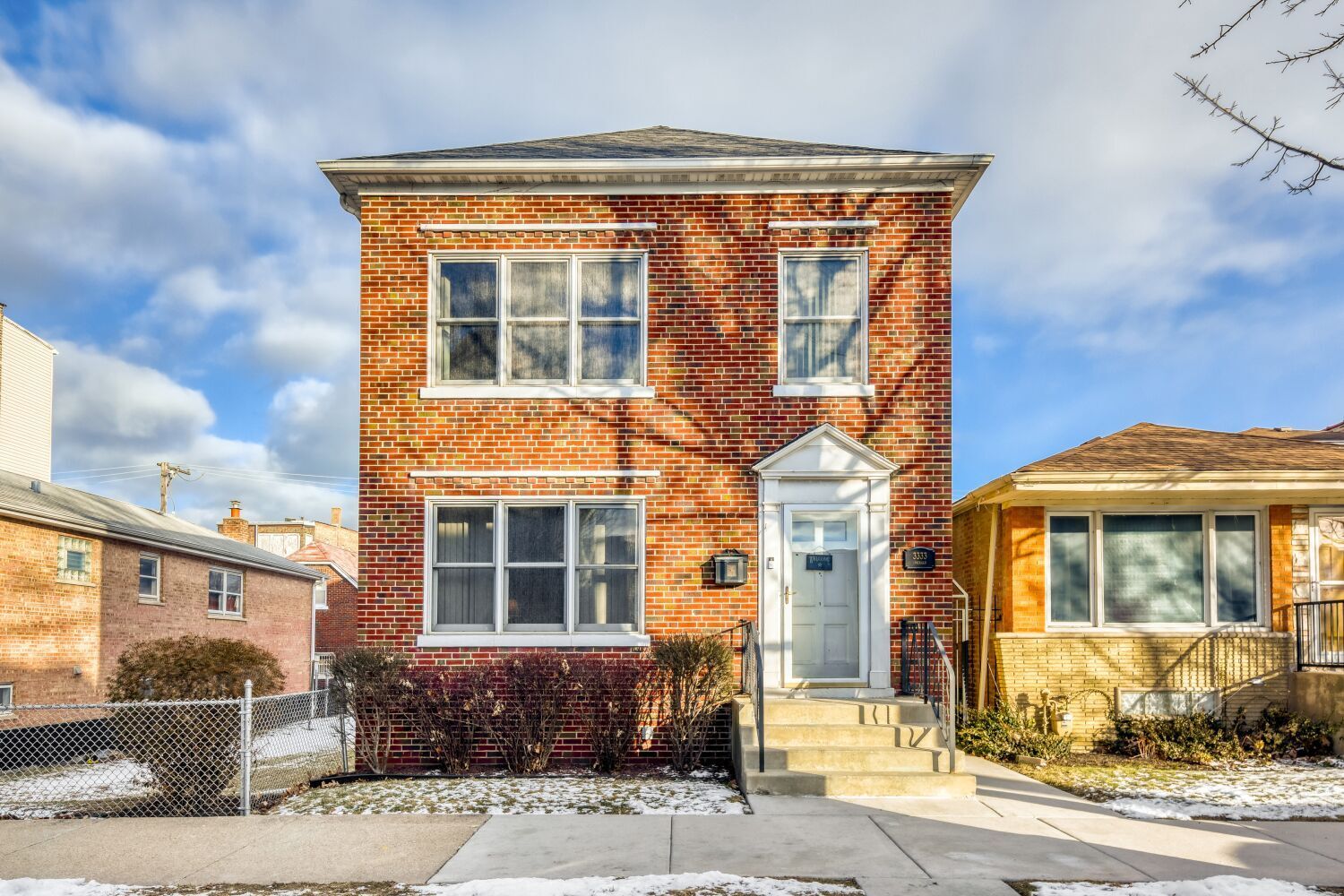 3333 S Emerald Avenue — Chicago, IL 60616