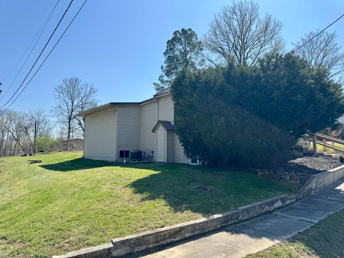 56 May Avenue, Buncombe, IL 62912