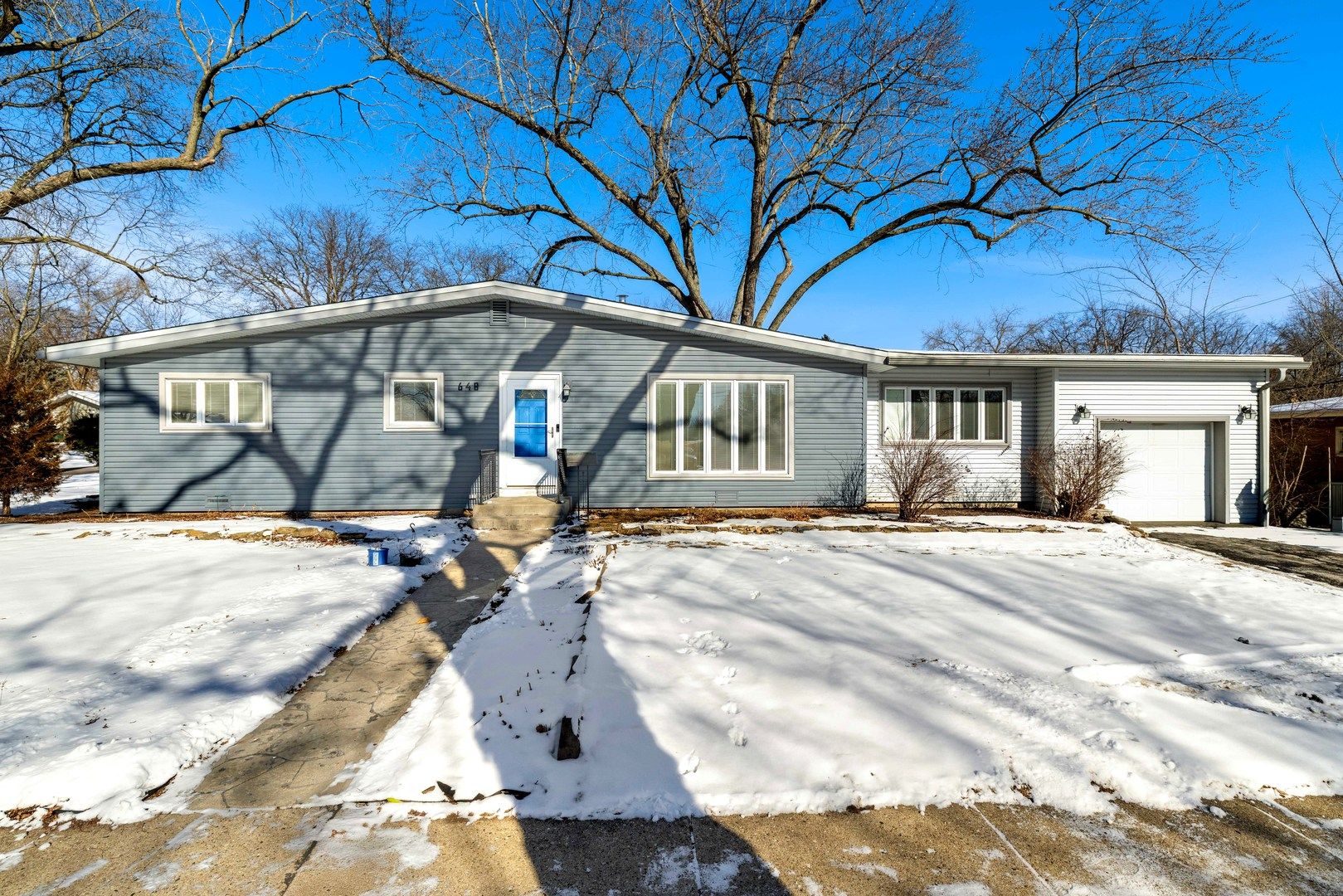 648 E Lincoln Street — Palatine, IL 60074