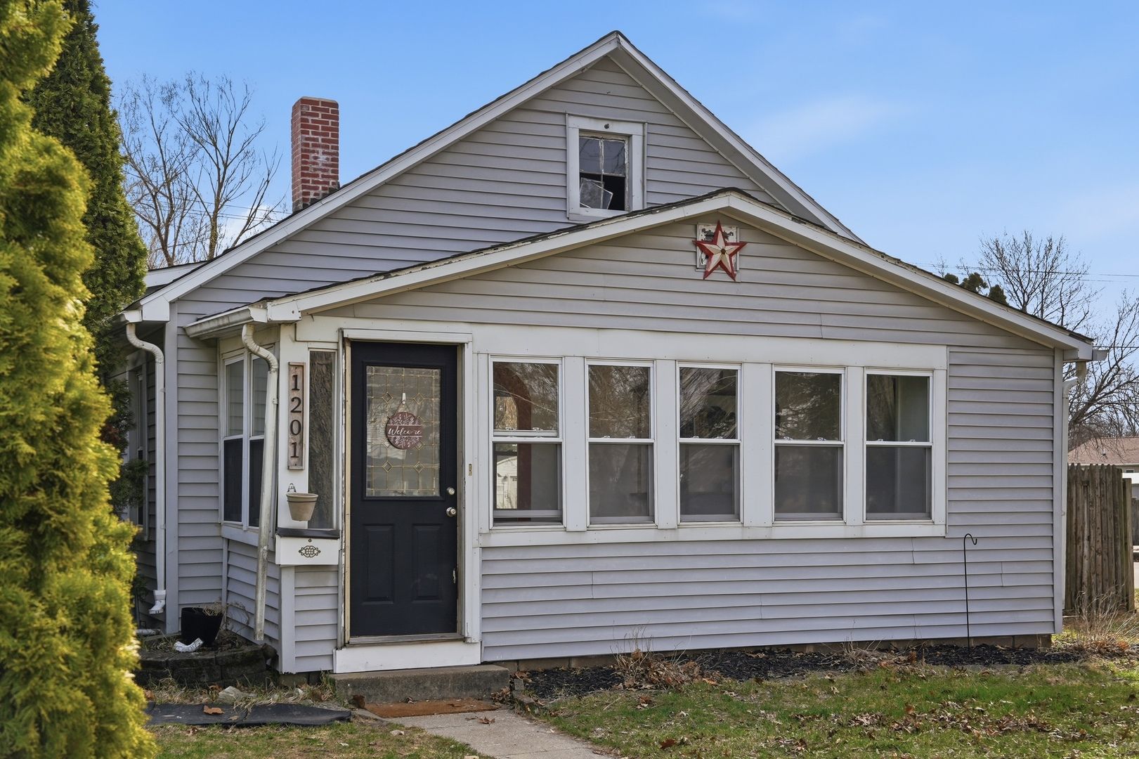 1201 14th Avenue — Rock Falls, IL 61071