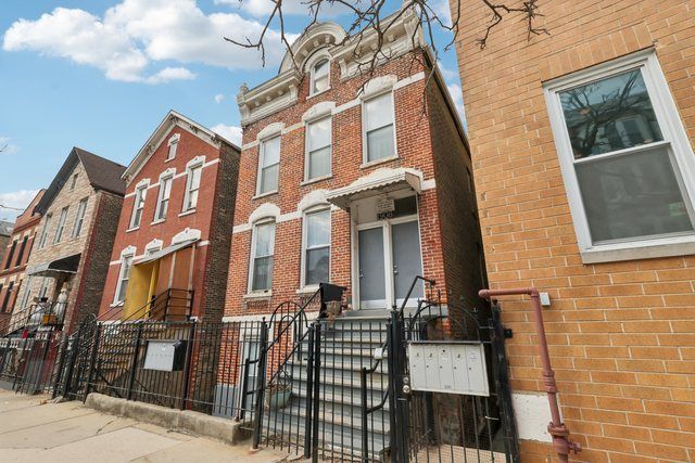 1908 S Loomis Street — Chicago, IL 60608