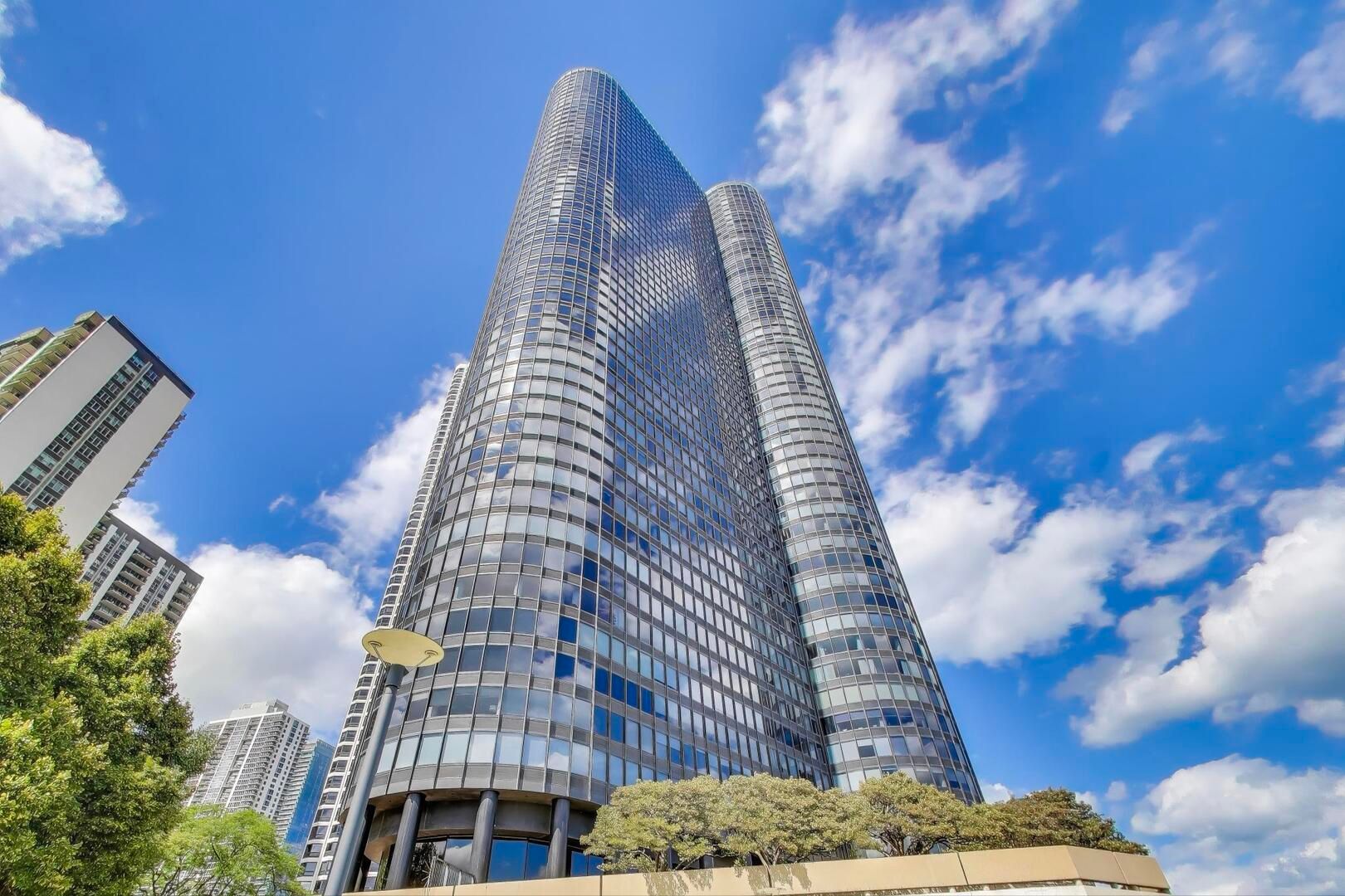 155 N Harbor Drive #3301-3302-3314 — Chicago, IL 60601