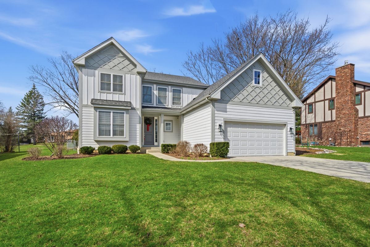 7814 Brookbank Road, Willowbrook, IL 60527