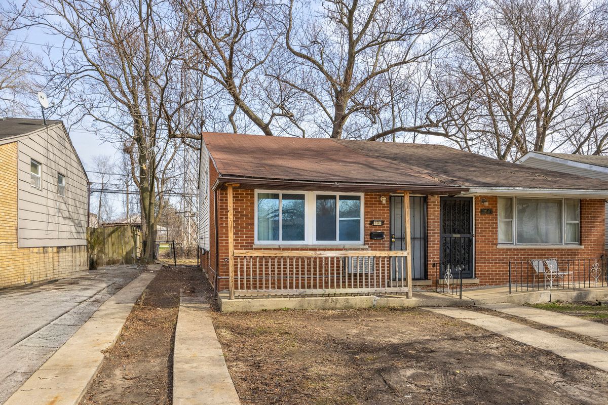 11641 Peoria Street, Chicago, IL 60643