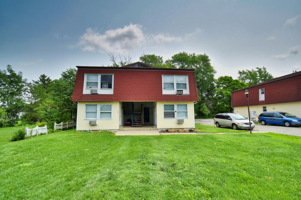 201-207 Maple Street, Toluca, IL 61369