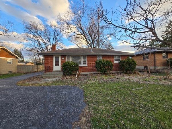 33 W 55th Street — Westmont, IL 60559