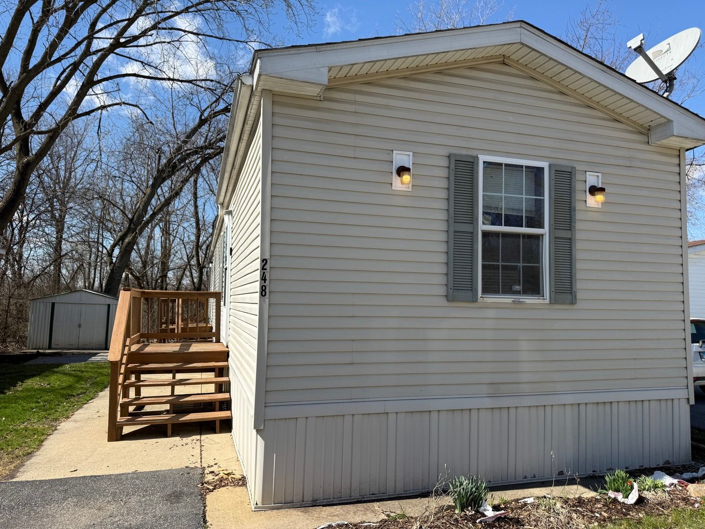 1712 S Dixie Highway #248 — Crete, IL 60417