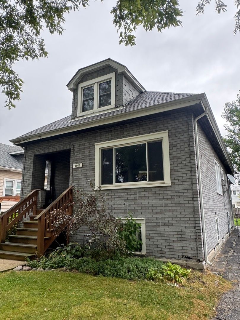 3915 Clarence Avenue — Stickney, IL 60402