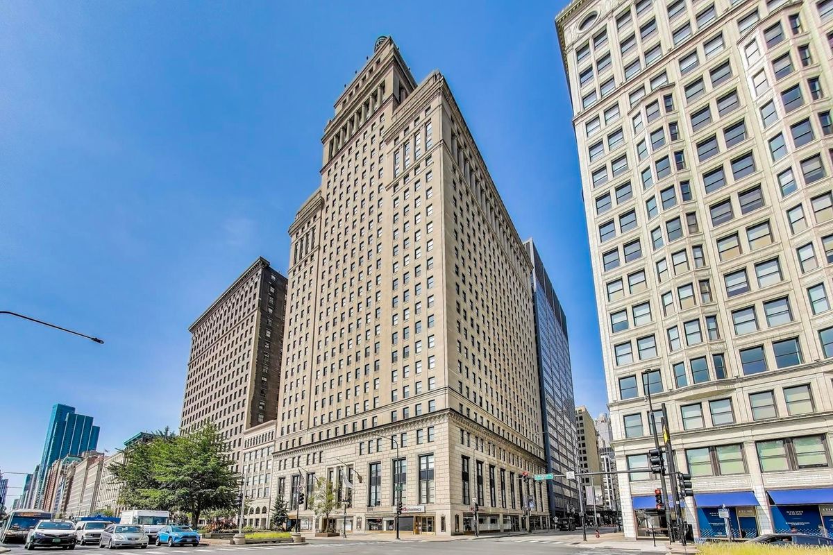 310 Michigan Avenue, Chicago, IL 60604