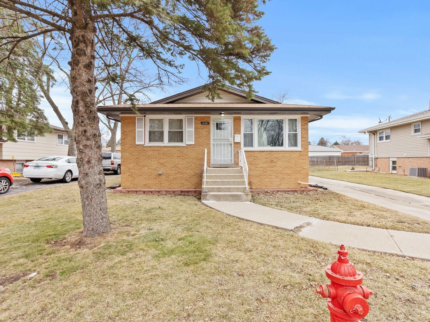 636 E 156th Place — South Holland, IL 60473
