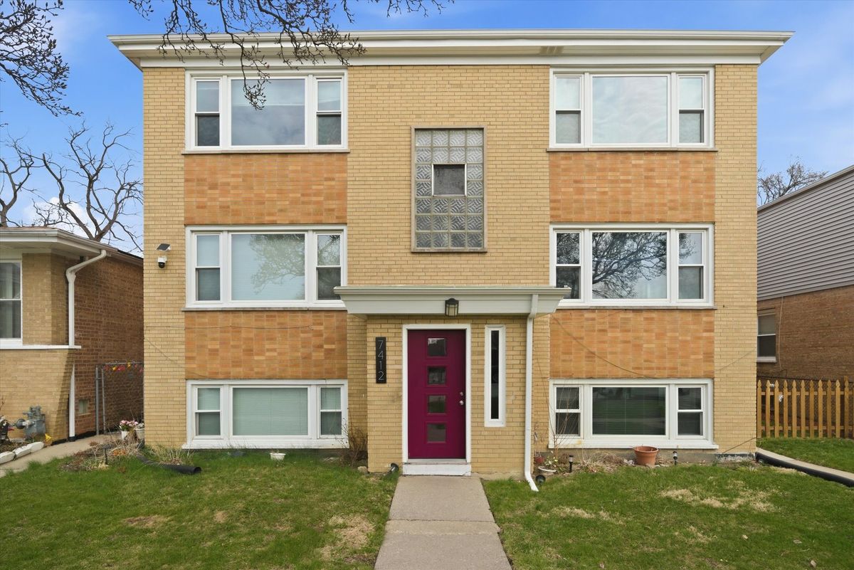 7412 63rd Place, Summit, IL 60501