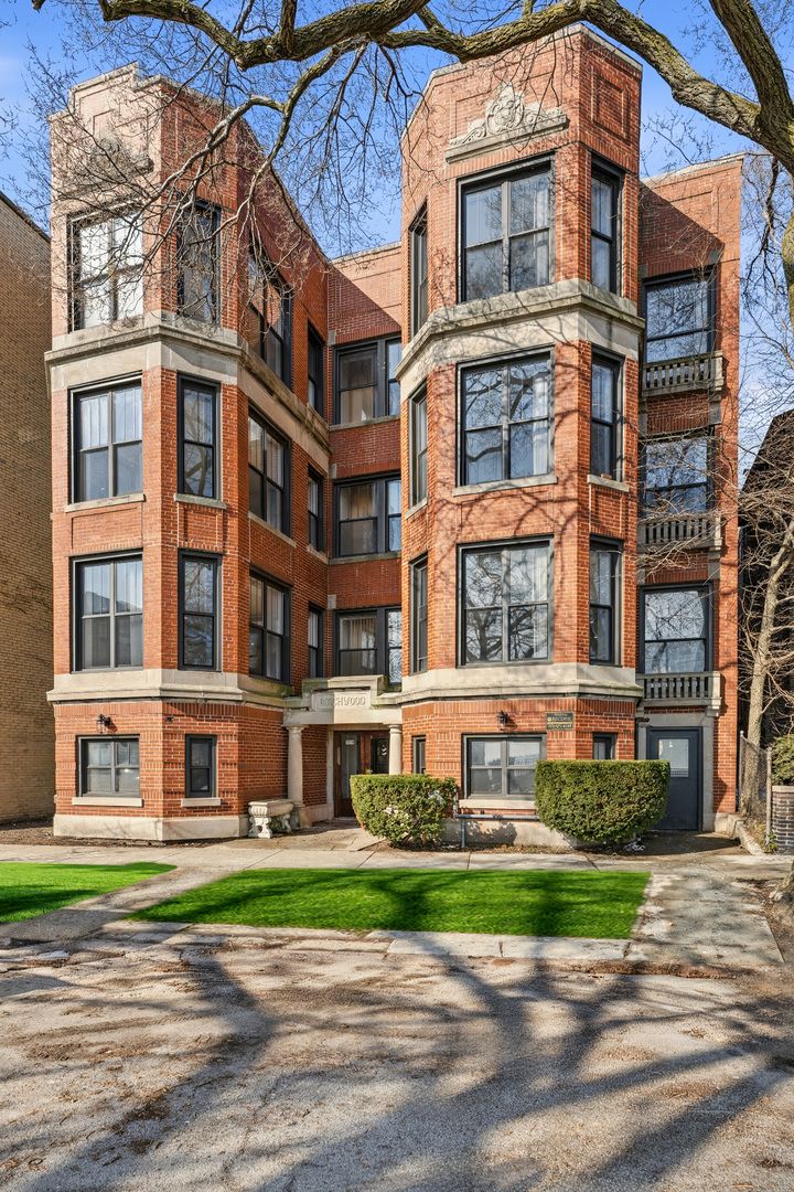7516 Eastlake Terrace, Chicago, IL 60626