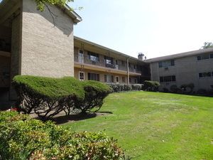 1425 Touhy Avenue — Park Ridge, IL 60068
