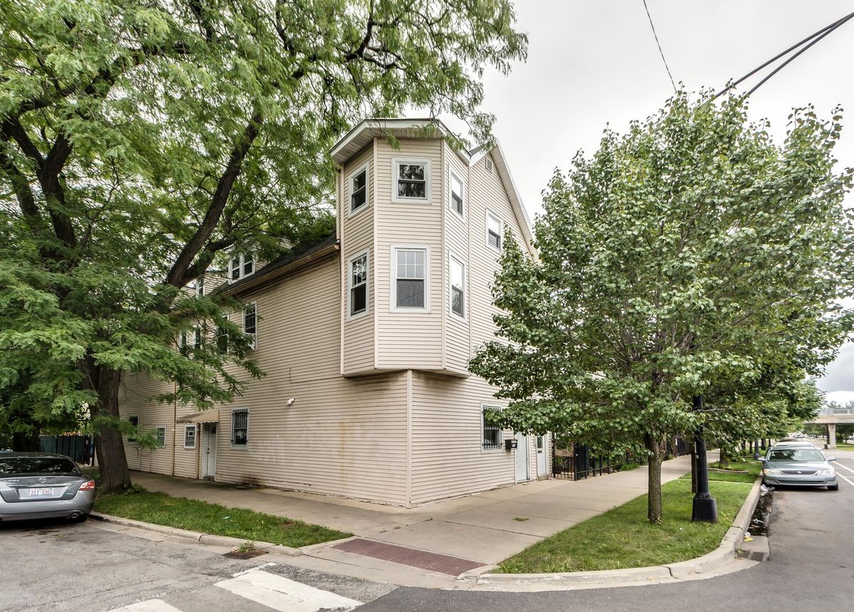 1825 Kedzie Avenue, Chicago, IL 60647