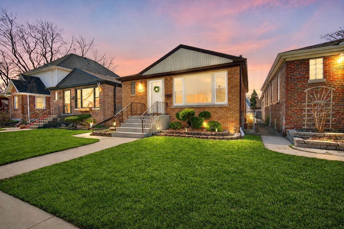 10552 Troy Street, Chicago, IL 60655