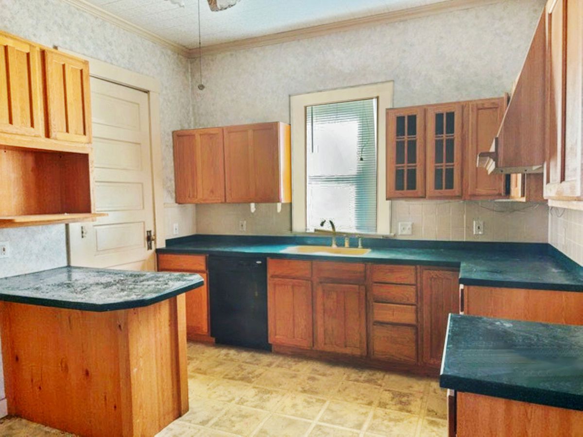 410 S Market Street, Sparta, IL 62286
