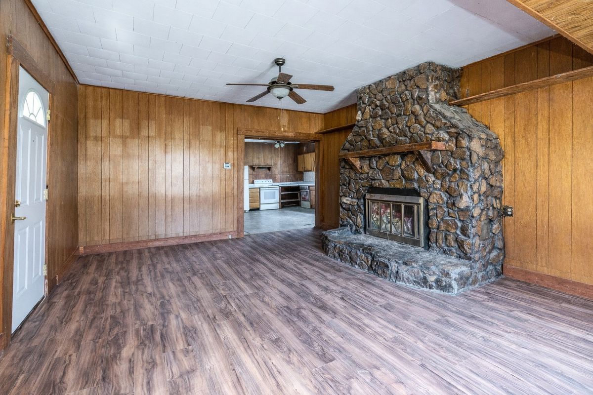 15016 Harmony Church Road, West Frankfort, IL 62896