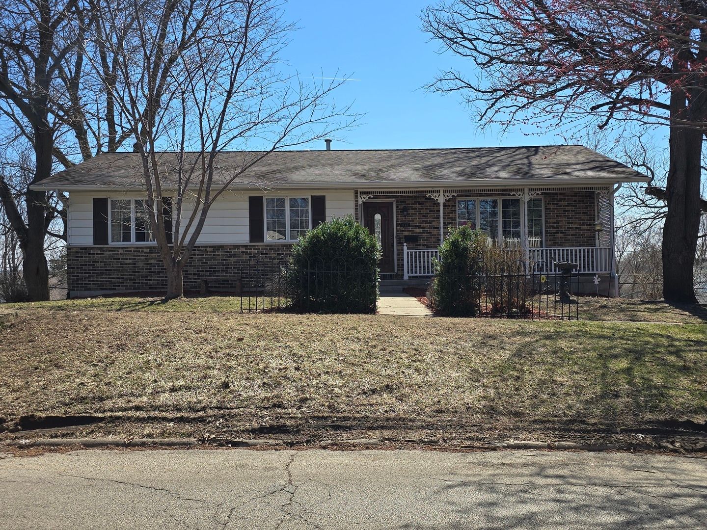 812 10th Avenue — Fulton, IL 61252