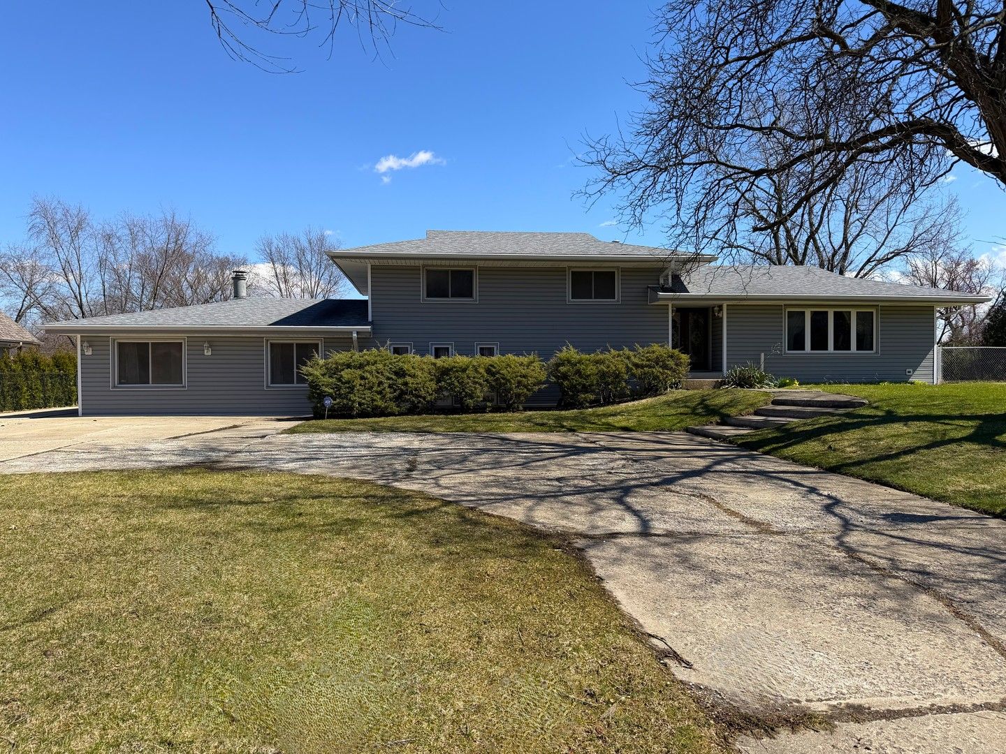 12747 S 81st Court — Palos Park, IL 60464