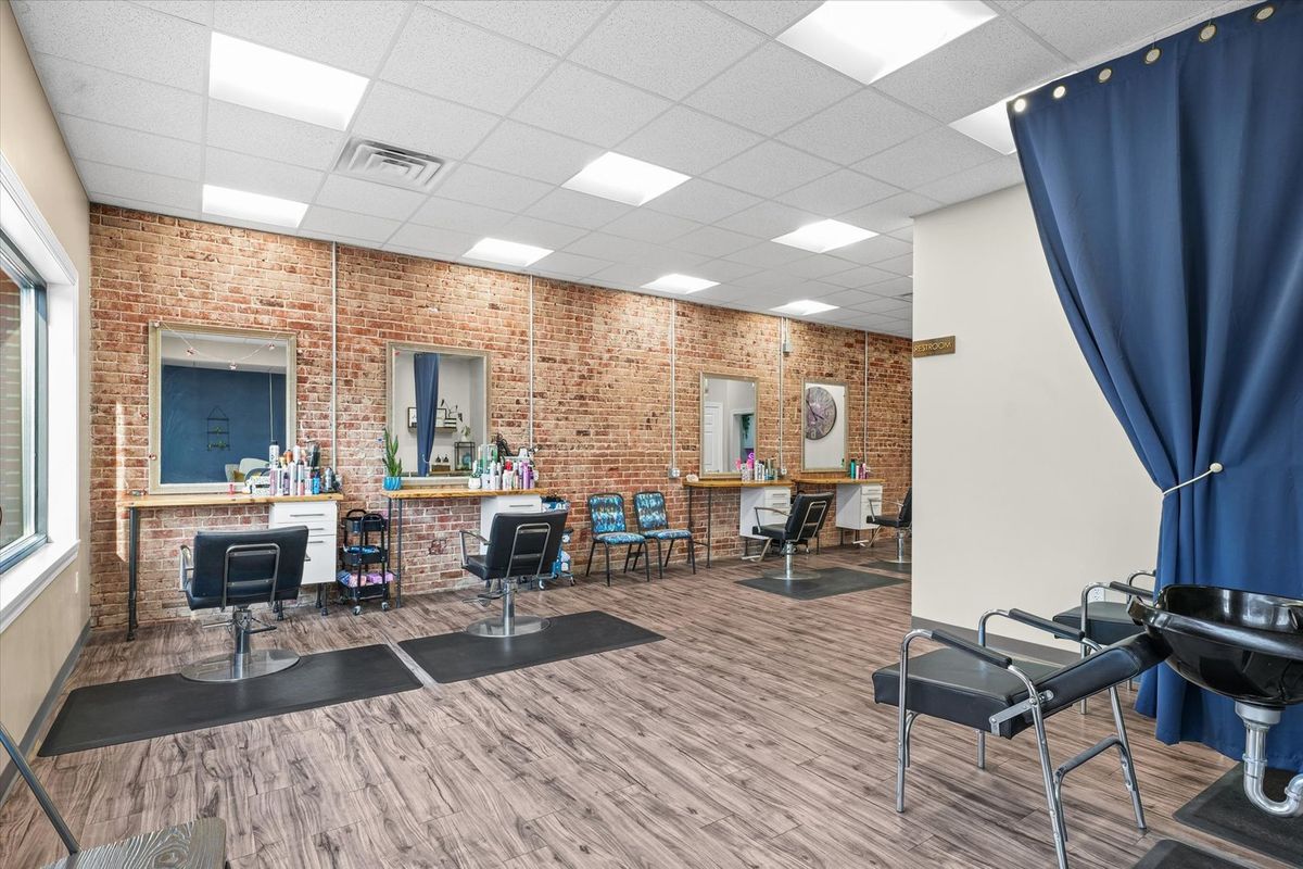106 W Washington Street, Philo, IL 61864