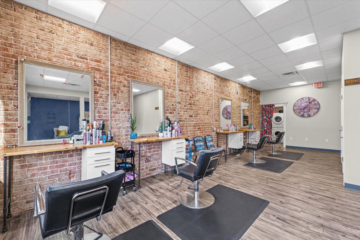 106 W Washington Street, Philo, IL 61864