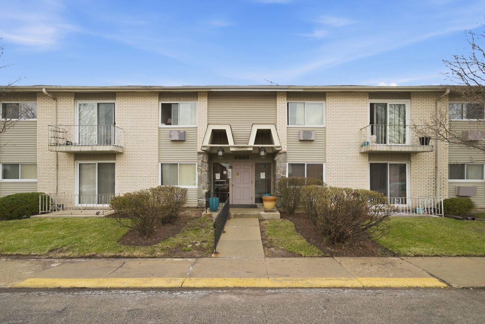8888 Steven Drive #1C — Des Plaines, IL 60016