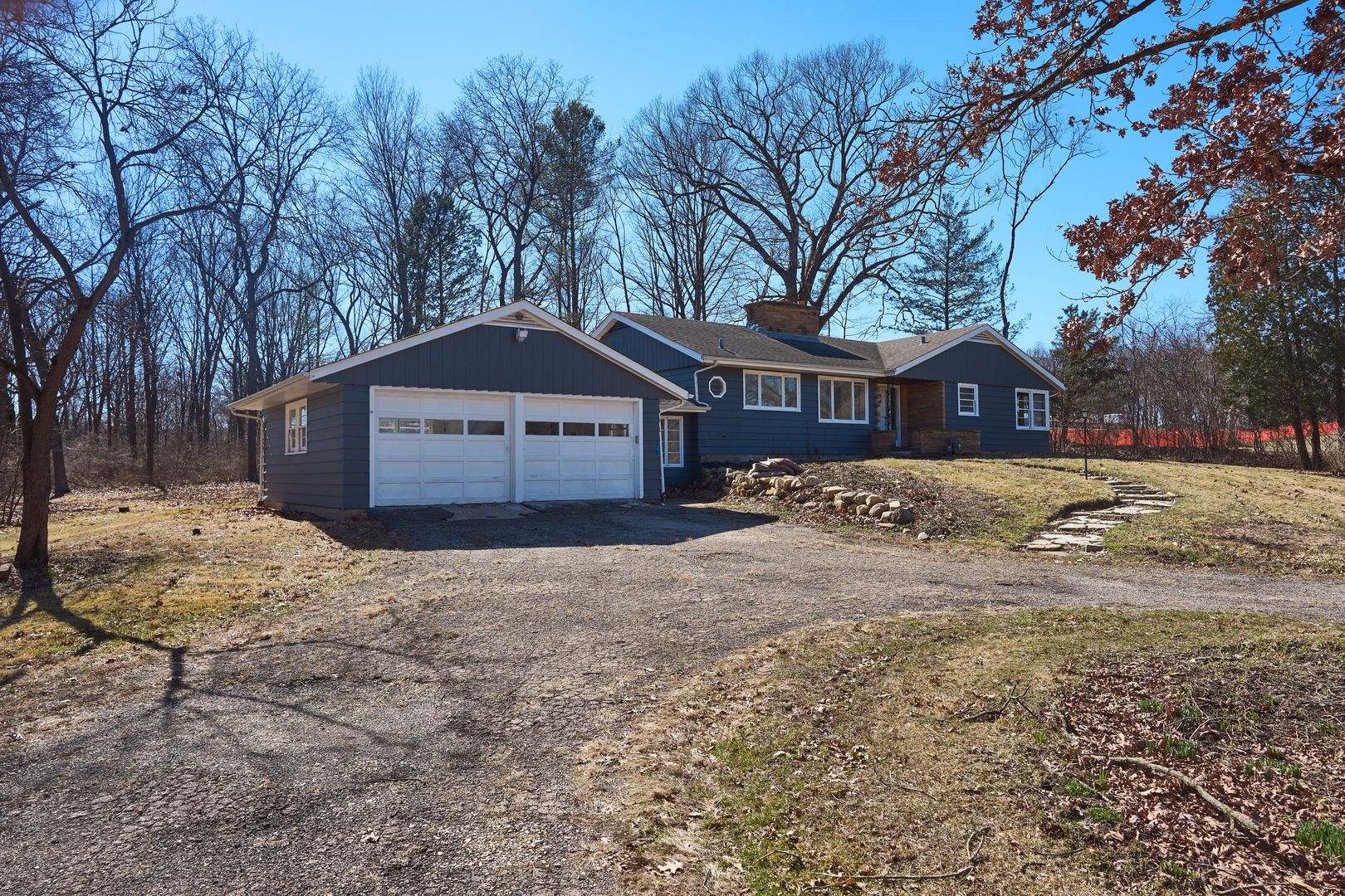 25W621 Indian Hill Woods Drive — Naperville, IL 60563