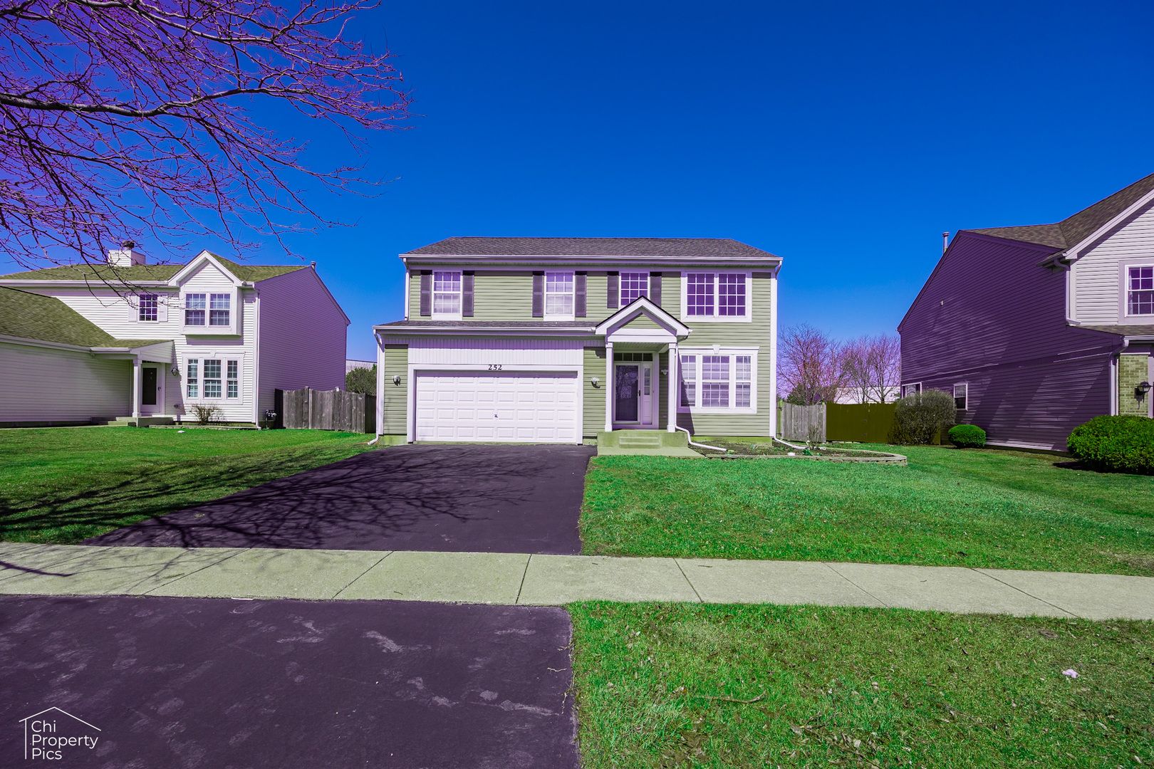 252 Balmoral Court — Glendale Heights, IL 60139