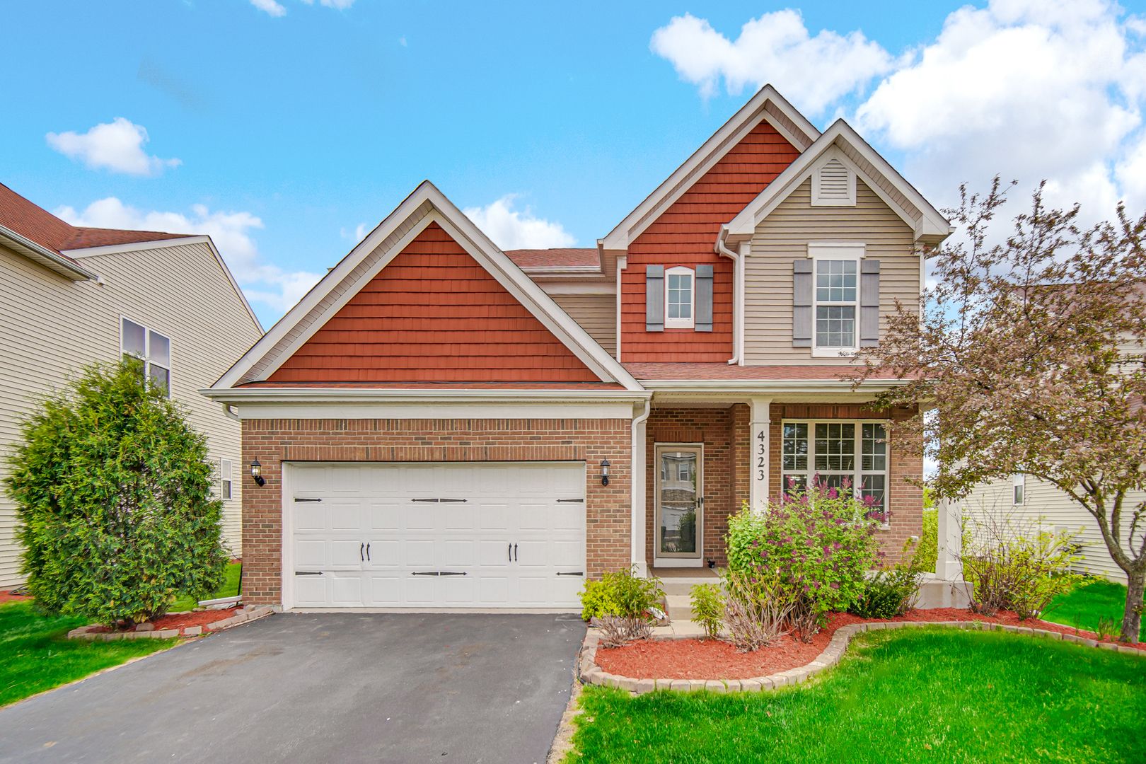 4323 FRASER Circle — Naperville, IL 60564
