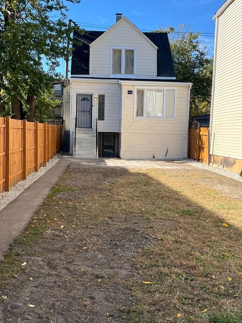 7438 S Champlain Avenue — Chicago, IL 60619