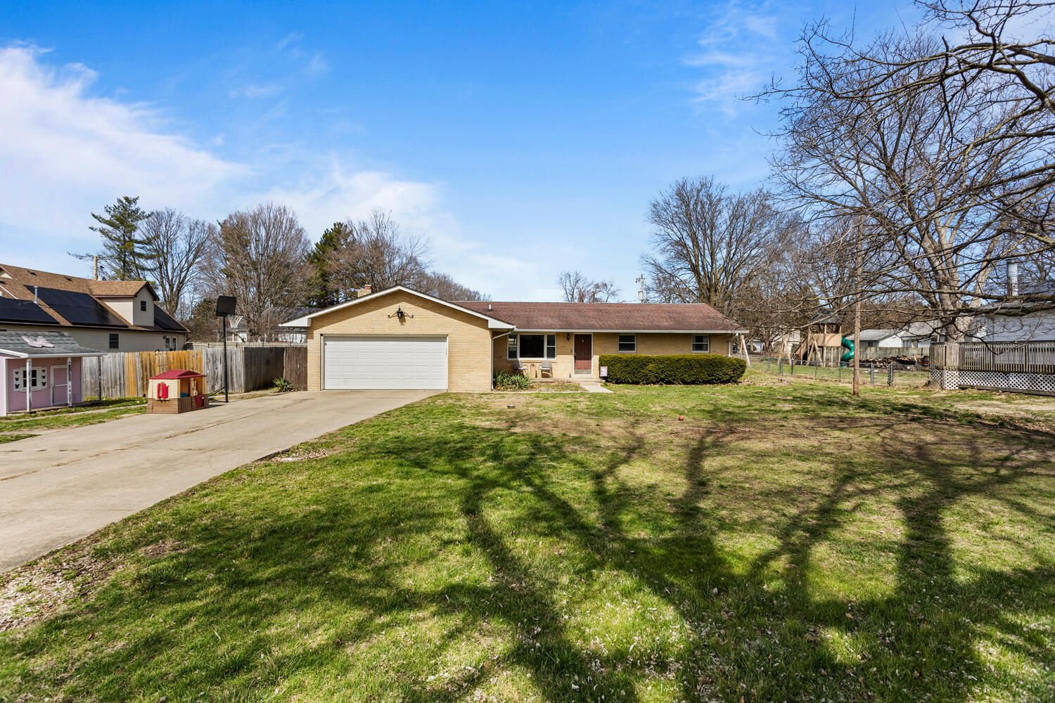 408 E Victory Street — Sidney, IL 61877