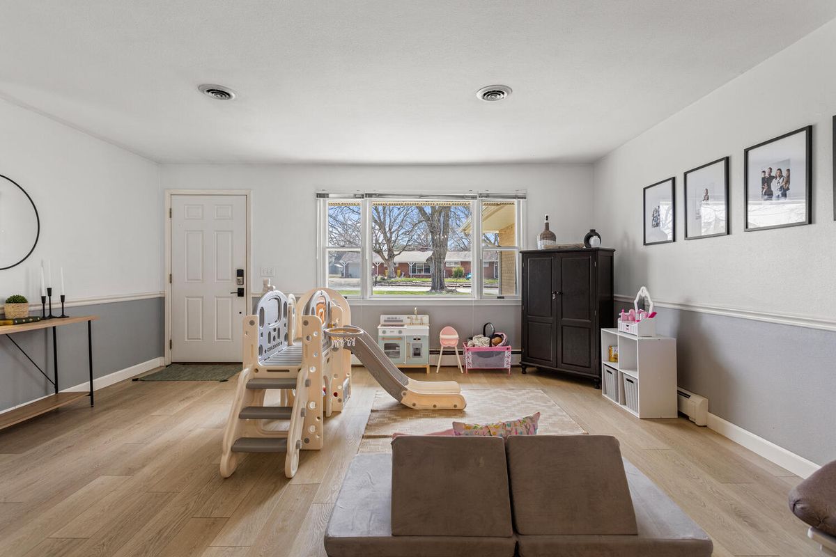 408 E Victory Street, Sidney, IL 61877