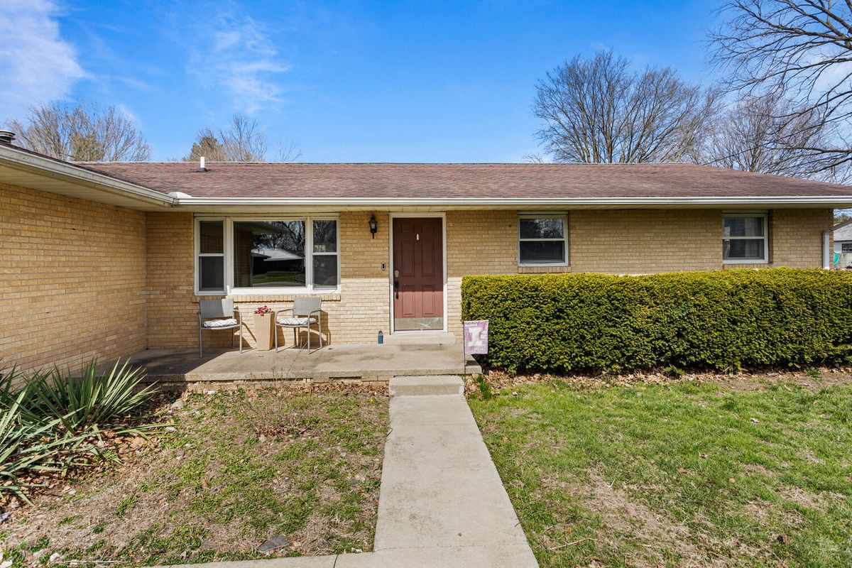 408 E Victory Street, Sidney, IL 61877