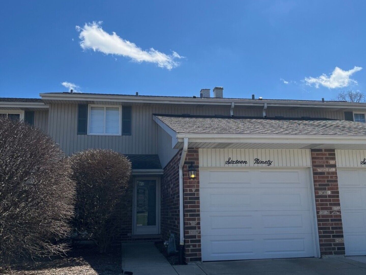 1690 Darwin Court — Wheaton, IL 60189