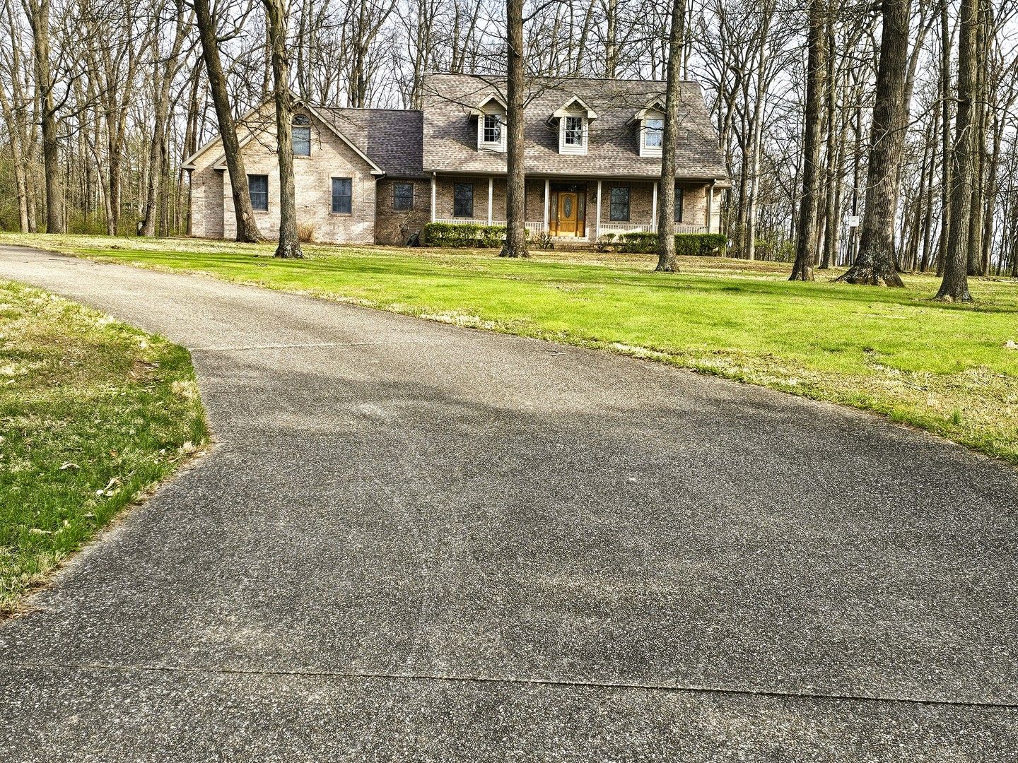 9 FAWN Drive — Fairfield, IL 62837