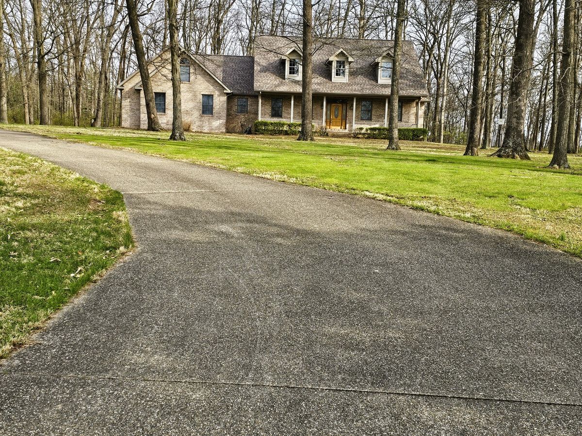 9 FAWN Drive, Fairfield, IL 62837