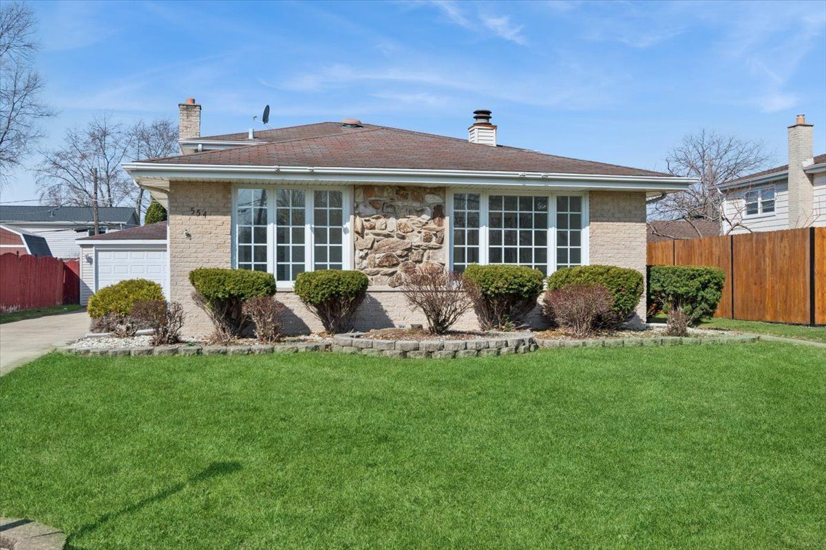 554 Westwood Avenue, Lombard, IL 60148