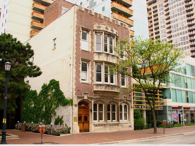 1580 Sherman Avenue, Evanston, IL 60201