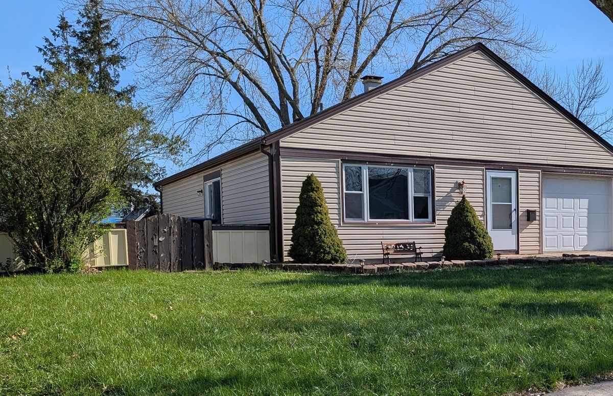 16 Afton Drive, Montgomery, IL 60538