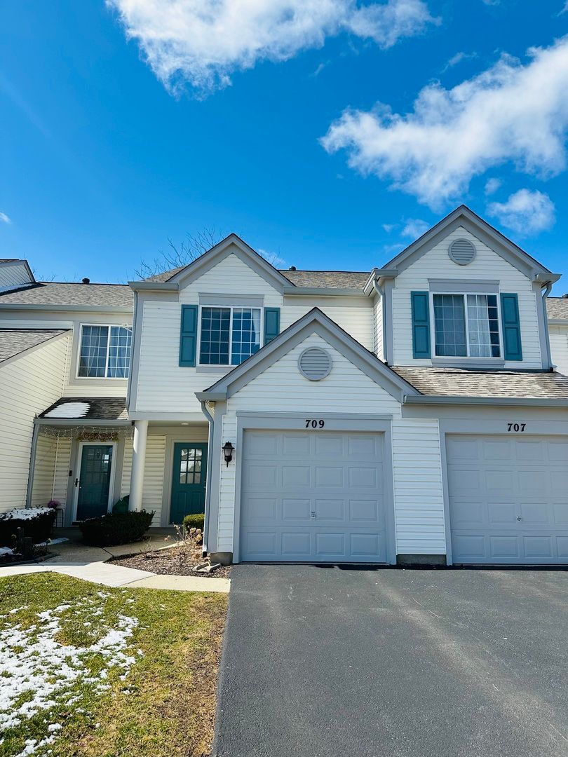 709 Blossom Court #709 — Naperville, IL 60540