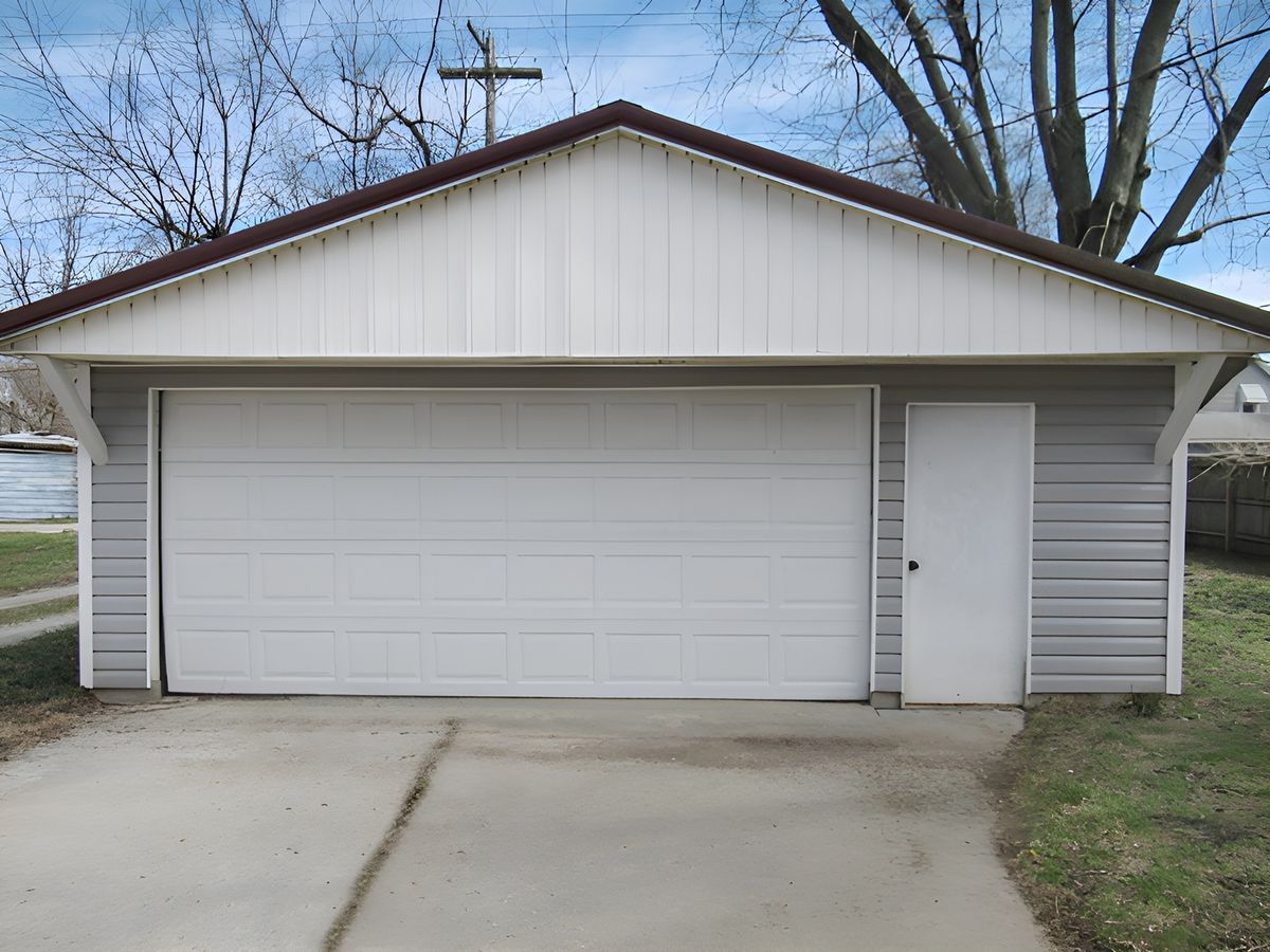 1208 Marshall Street, Paris, IL 61944