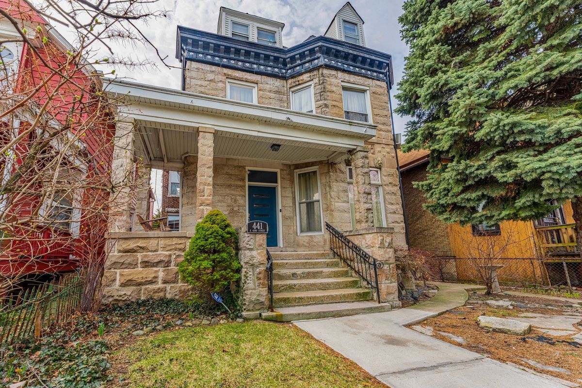 441 42nd Street, Chicago, IL 60653