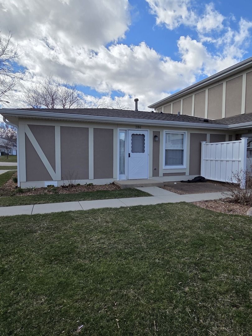 286 Nantucket Harbor, Schaumburg, IL 60193