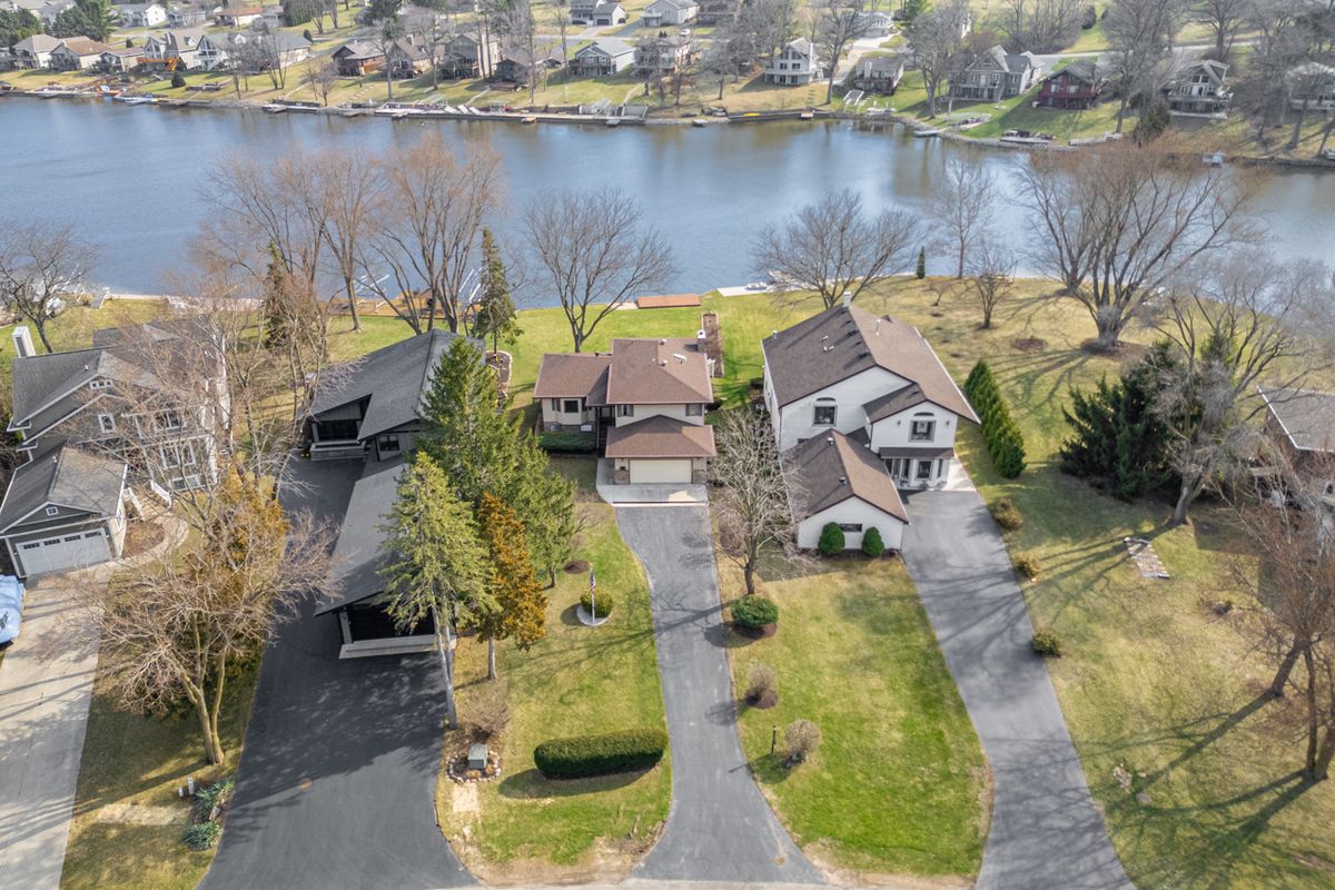 227 Lake Summerset Road, Davis, IL 61019