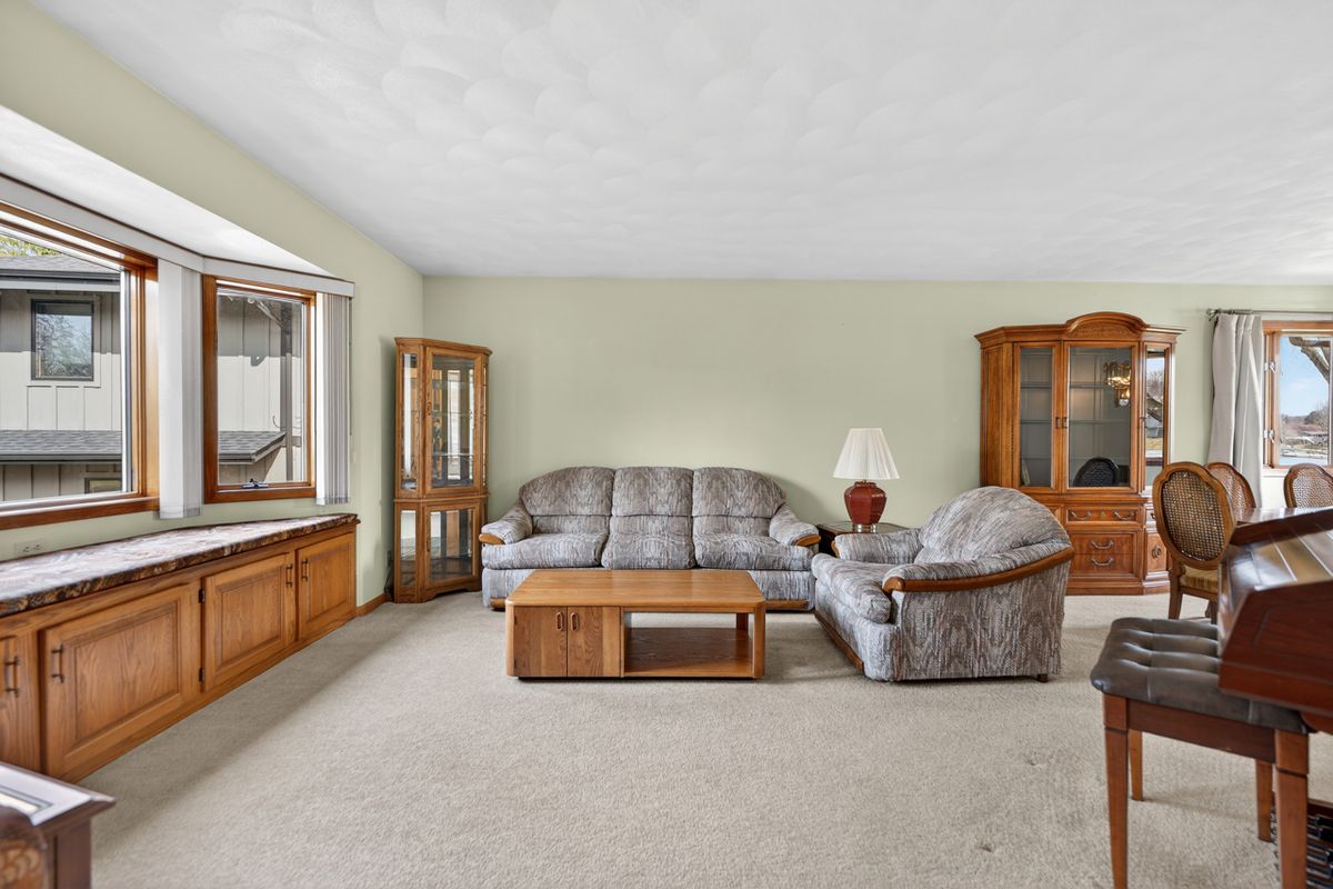 227 Lake Summerset Road, Davis, IL 61019
